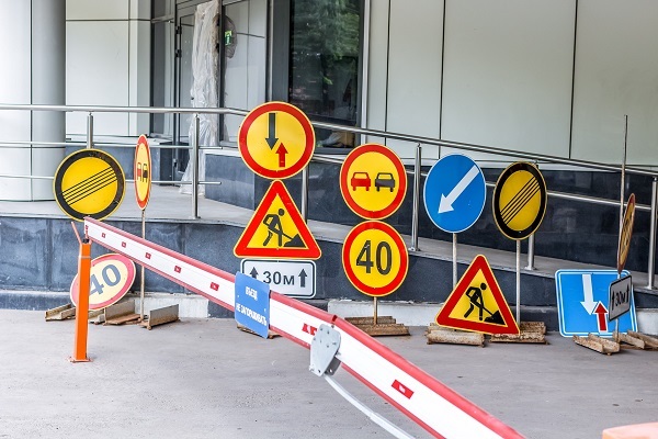 Saobraćaj bez vanrednih ograničenja, radovi na više putnih pravaca